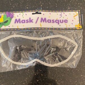 Glittery Black Masquerade Mask- Halloween women’s/girls